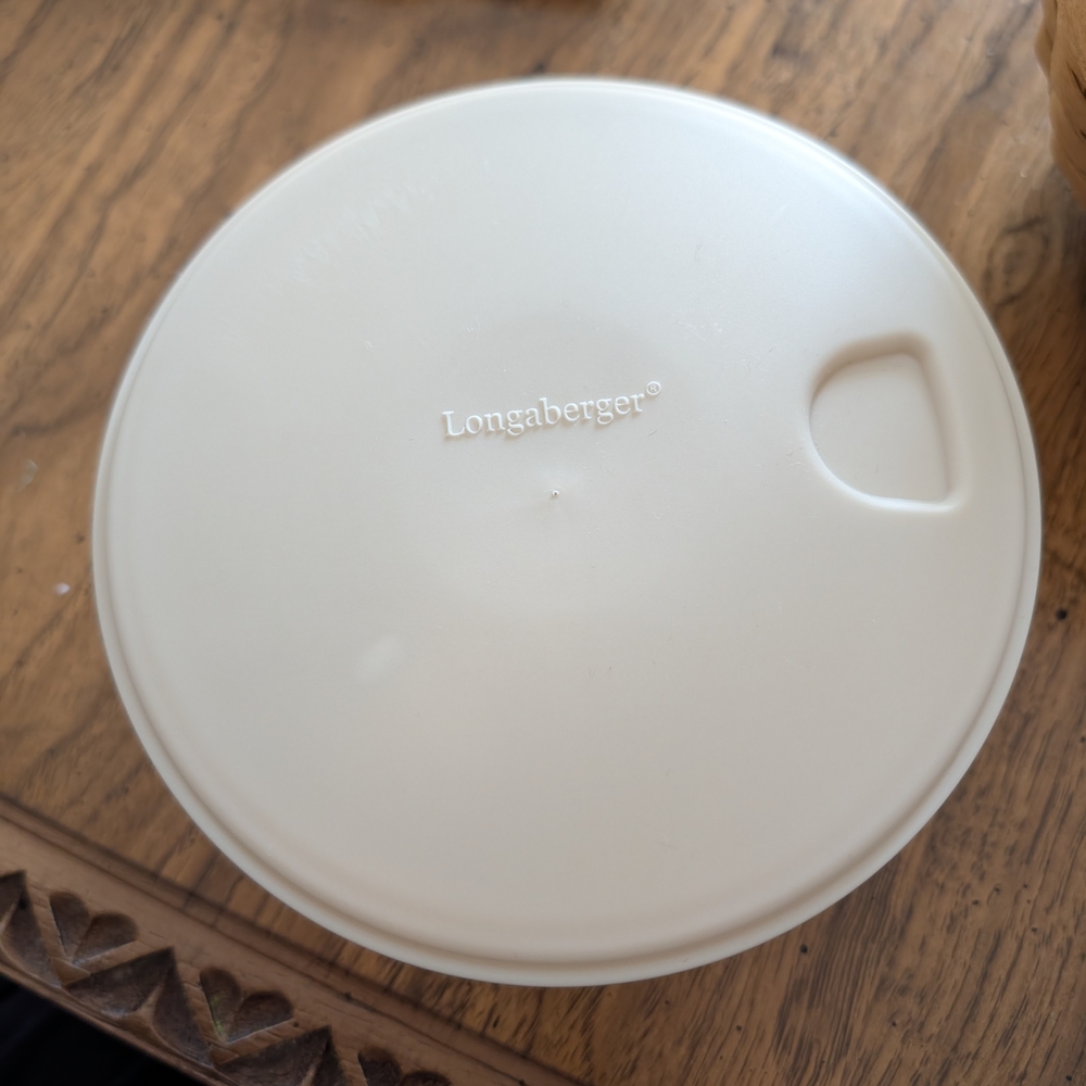 MAKE AN OFFER, Please! Longaberger 7" Bowl Basket Set with Lid - Picture 4 of 8
